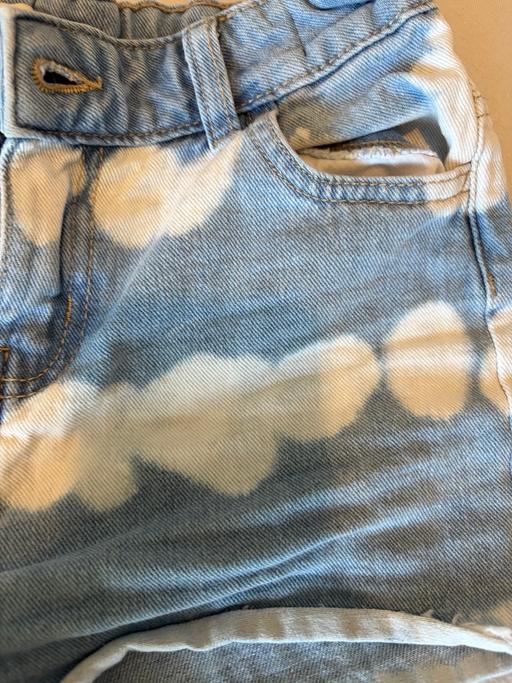 Buy & Sell Staveley Chesterfield - Photos for Tie Dye Shorts