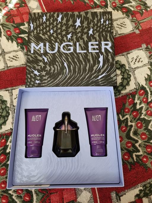Buy & Sell Grangemouth Falkirk - Photos for perfume