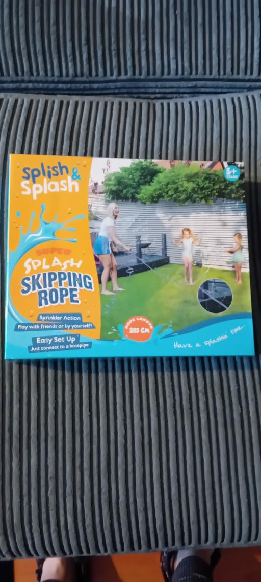 Buy & Sell Bilston Wolverhampton - Photos for brand new splash skipping rope