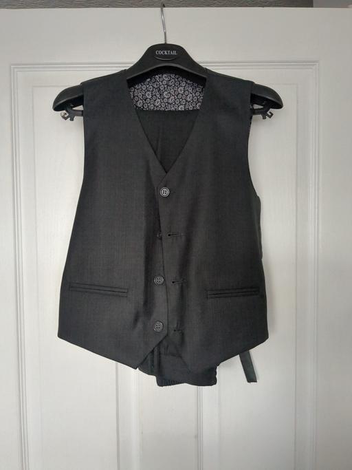 Buy & Sell West Bromwich Sandwell - Photos for boys suit