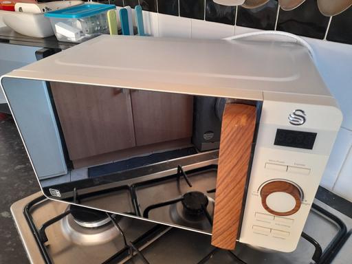 Buy & Sell Hazel Slade Cannock Chase - Photos for Swan Nordic 20 litre 800w microwave