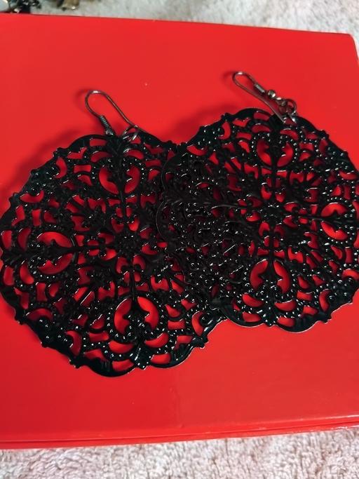 Buy & Sell Kemsley Swale - Photos for black earrings