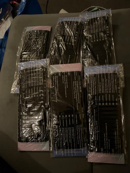 Buy & Sell Maypole Birmingham - Photos for New 6 packs of bobbles