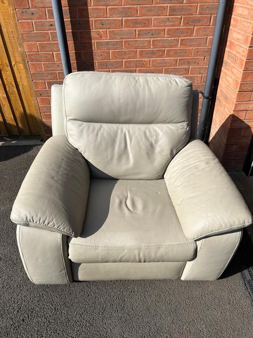 Buy & Sell Lawley Telford and Wrekin - Photos for Nicoletti recliner arm chair