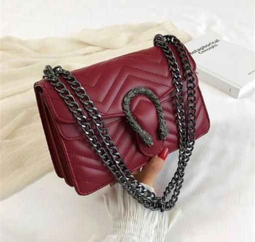 Buy & Sell Canary Wharf East London - Photos for luxury Women Handbag red