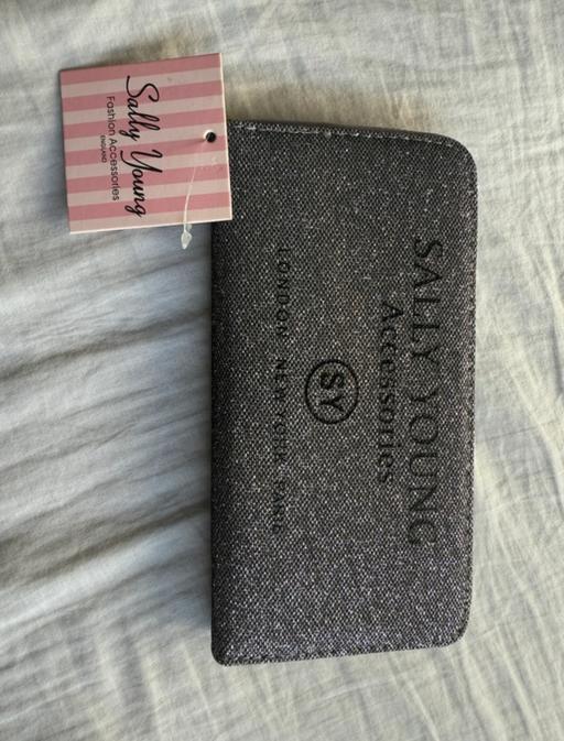 Buy & Sell Drayton Cherwell - Photos for Sally Young Sparkle Purse