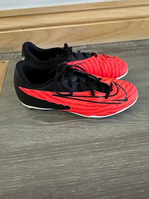 Buy & Sell Ravenscourt Park Station Hammersmith and Fulham - Photos for Nike Football Boots Phantom uk 5.5