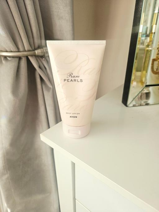Buy & Sell Newton Doncaster - Photos for Avon rare pearls body lotion 150ml..NEW