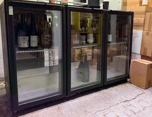 Buy & Sell Hackney North London - Photos for 3 door commercial bar fridge