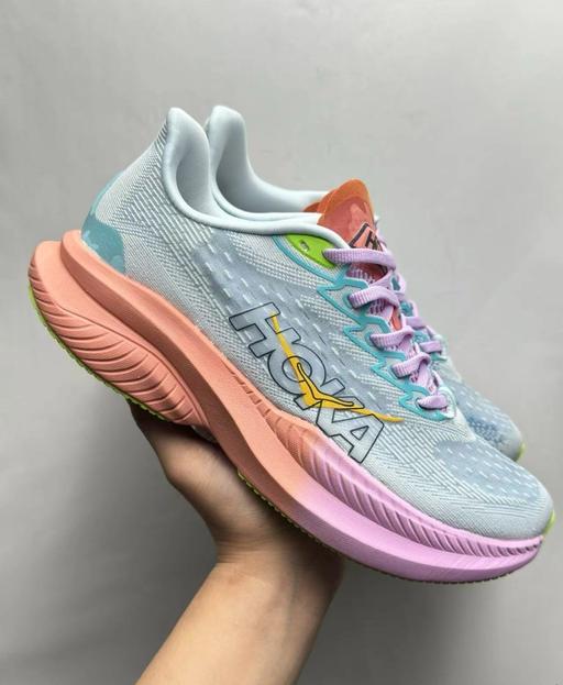 Buy & Sell Blackhorse Road East London - Photos for hoka Mach 6
