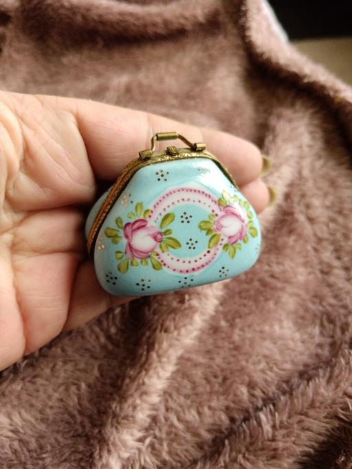 Buy & Sell Marsden Kirklees - Photos for vintage porcelain hand painted trinket