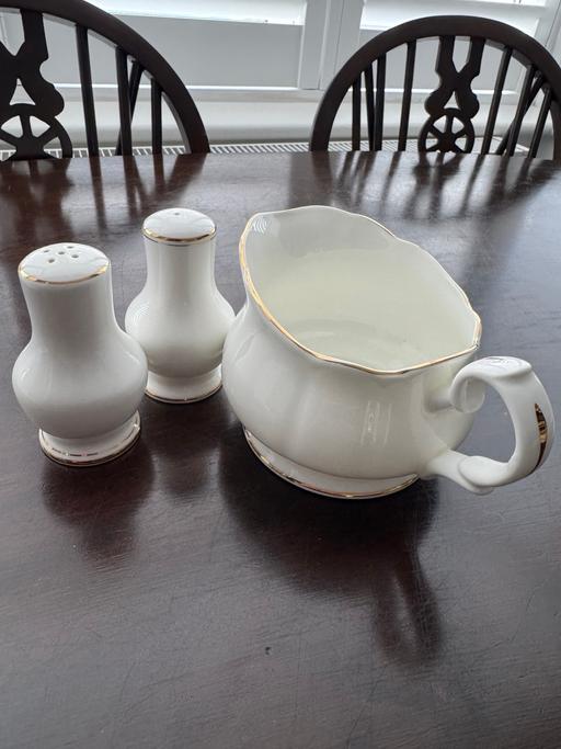 Buy & Sell Oxley Wolverhampton - Photos for Duchess fine bone china