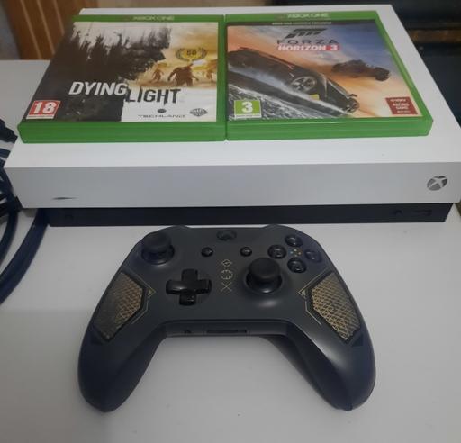 Buy & Sell Rubery Birmingham - Photos for Xbox One X 1tb Leads Controller Games