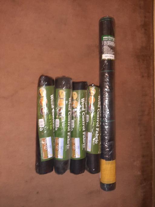 Buy & Sell Brentford Hounslow - Photos for Five rolls of black weed control fabric