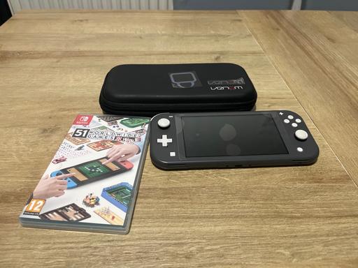 Buy & Sell Smethwick Sandwell - Photos for Nintendo switch with 1 game and charger