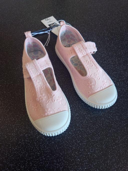 Buy & Sell Woodthorpe Charnwood - Photos for Girls pink shoes size 10