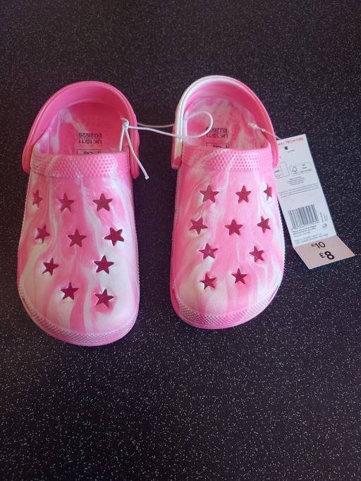 Buy & Sell Woodthorpe Charnwood - Photos for Girls pink clogs size 10-11