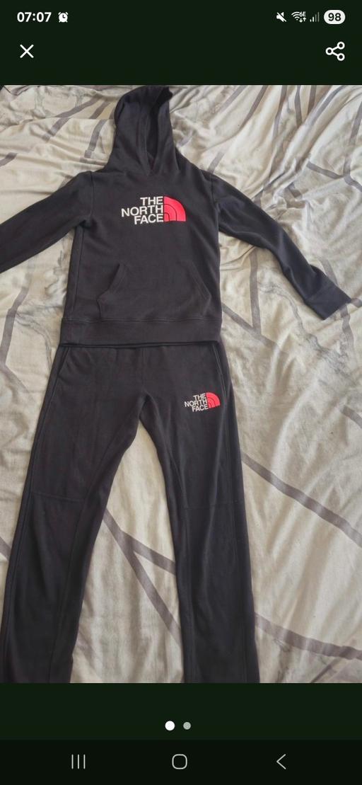 Buy & Sell Bootle Sefton - Photos for The North Face hooded tracksuit (Junior)