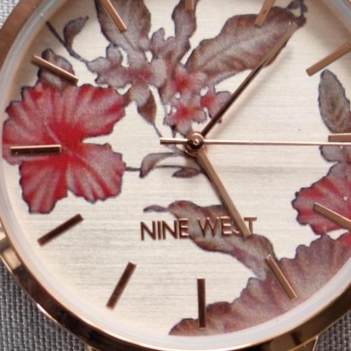 Buy & Sell Clerkenwell Central London - Photos for Nine West Women's Floral Dial Strap Watch New