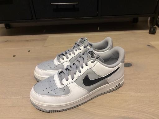 Buy & Sell Harlesden North West London - Photos for Air force 1 ‘07 LV8