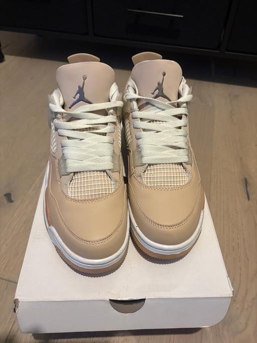 Buy & Sell Harlesden North West London - Photos for Jordan 4 ‘shimmer’