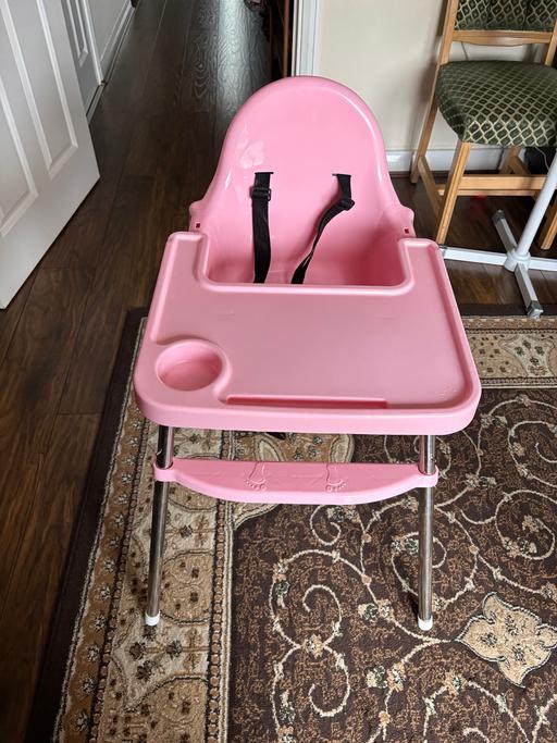 Buy & Sell Limehouse East London - Photos for Pink High chair
