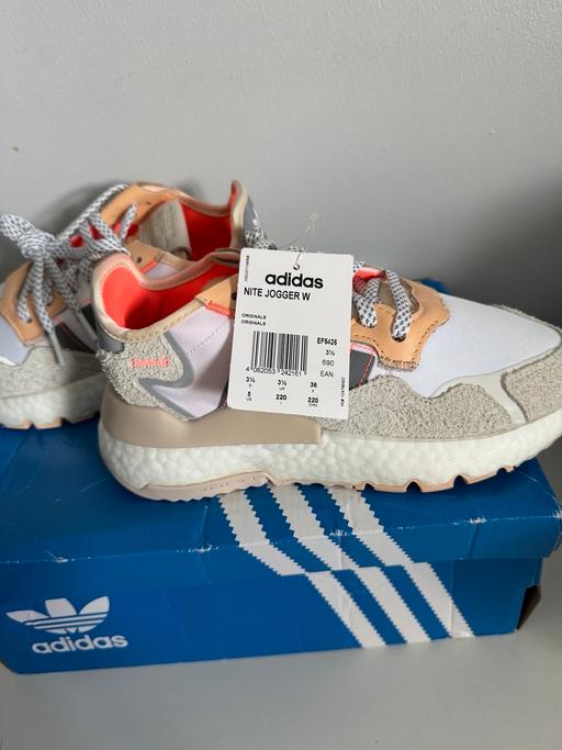 Buy & Sell Dunsville Doncaster - Photos for Adidas women’s Uk 3.5