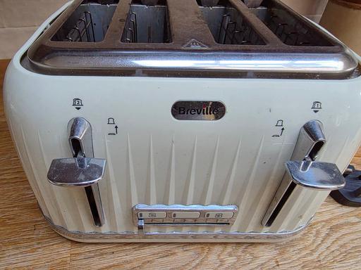 Buy & Sell Wellesbourne Stratford-on-Avon - Photos for Breville 4 slice toaster cream