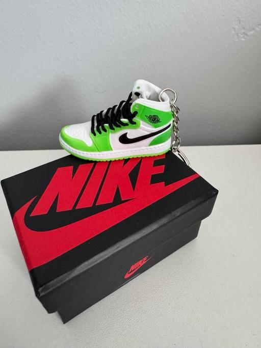 Buy & Sell Doncaster South Yorkshire - Photos for Nike air 3D keychain with box