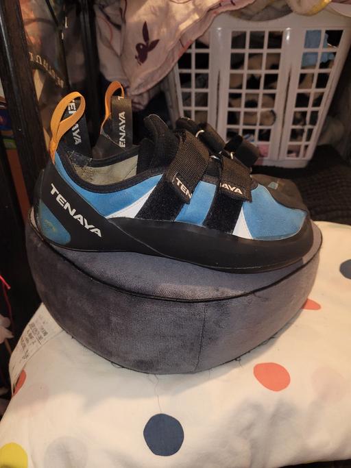 Buy & Sell Hackney Marshes East London - Photos for MEN'S CLIMBING SHOES