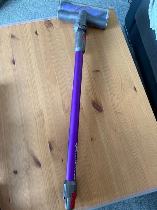 Buy & Sell Becontree East London - Photos for Dyson V8 cordless Hoover.