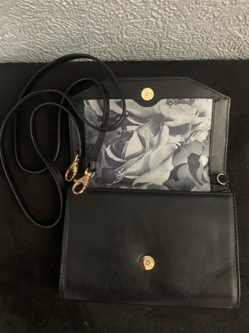 Buy & Sell Bushbury Wolverhampton - Photos for Ted baker handbag