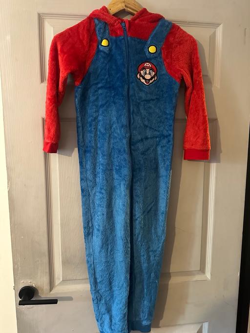 Buy & Sell Forest Hill South East London - Photos for Children’s Mario fluffy jumpsuit with hood