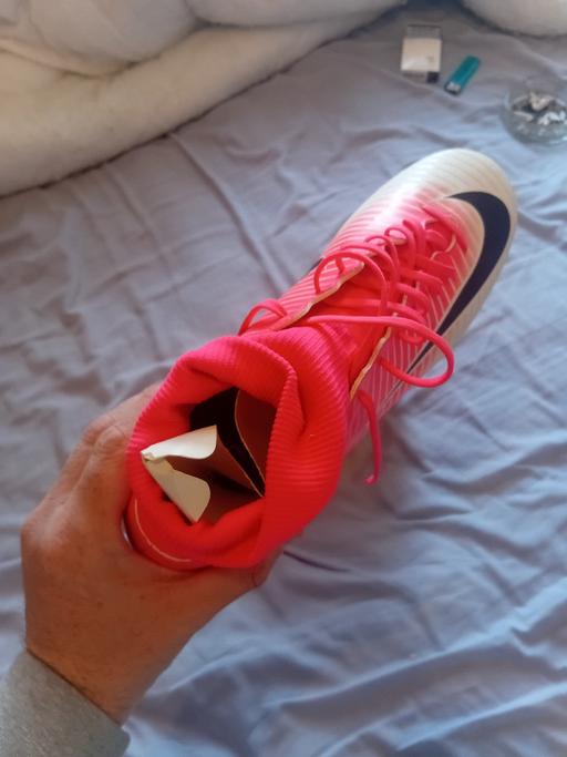 Buy & Sell Castle Green East London - Photos for nike football boots
