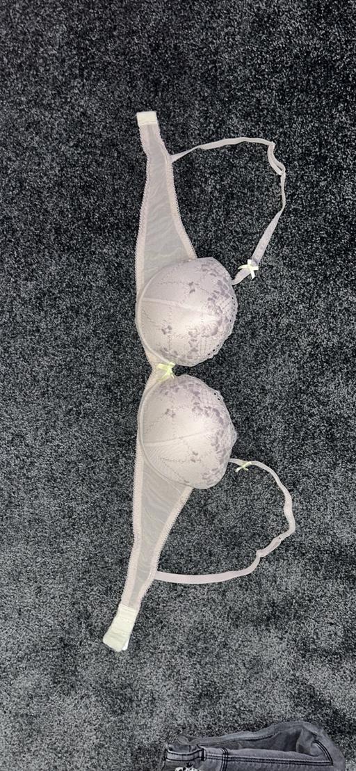 Buy & Sell Horfield Bristol - Photos for Ladies M&S underwired push up bra 36B