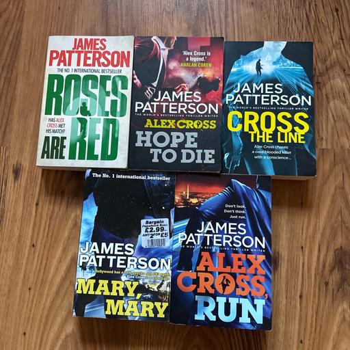 Buy & Sell Atherton Wigan - Photos for 5 Book Bundle By James Patterson