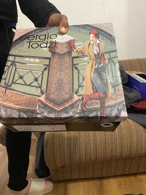 Buy & Sell Barkingside Redbridge - Photos for Heels