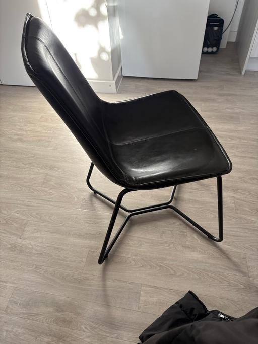 Buy & Sell Bromley by Bow East London - Photos for 6 x chairs pvc leather 