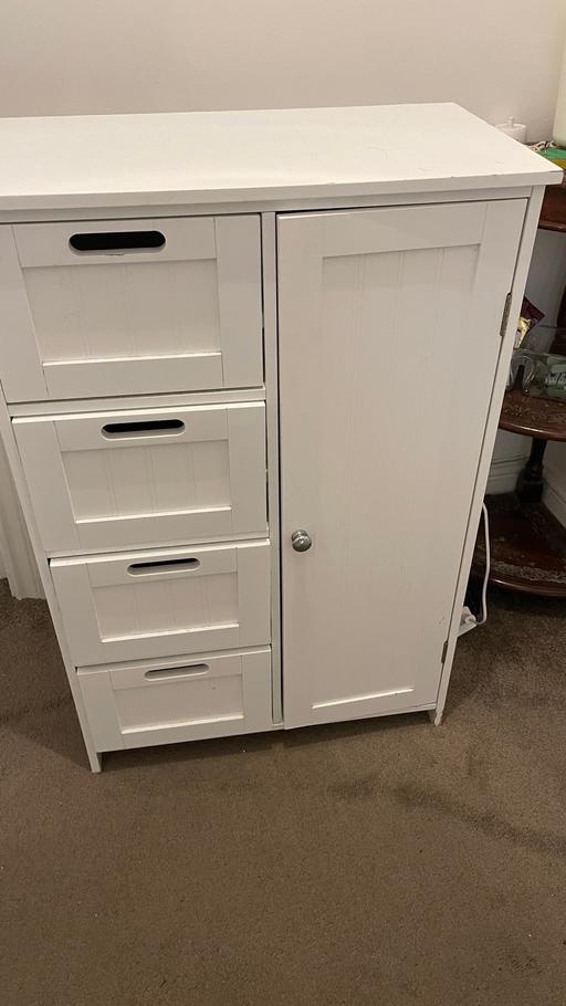 Buy & Sell Bayswater West London - Photos for Small cupboard with drawers