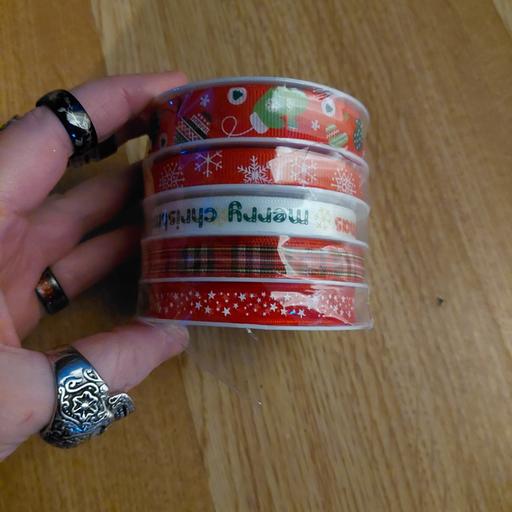 Buy & Sell Ocker Hill Sandwell - Photos for christmas ribbons rolls