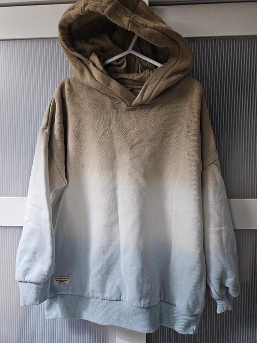 Buy & Sell Weston Point Halton - Photos for Age 8-9 M&S hoody