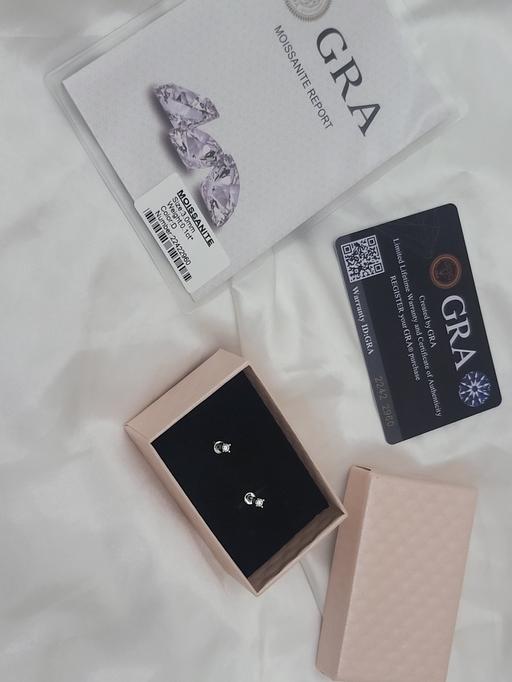 Buy & Sell Healey Rochdale - Photos for Moissanite Studs. 3.0mm. With GRA Certificate
