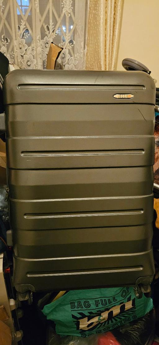Buy & Sell Hayes Hillingdon - Photos for suitcase Medium sized SOLD