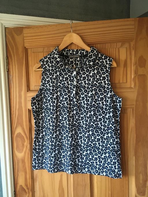 Buy & Sell Willenhall Walsall - Photos for Laura Ashley Top