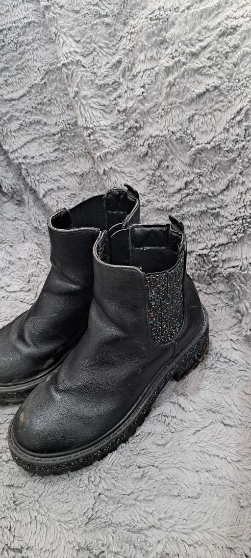 Buy & Sell Sutton Coldfield Birmingham - Photos for Boots kids Size 12