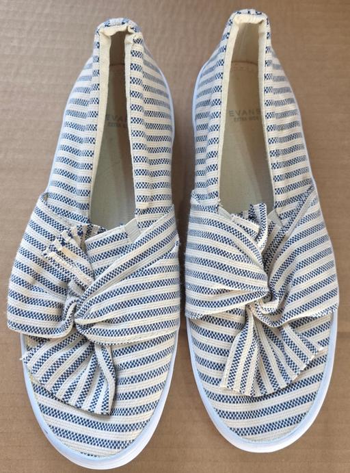 Buy & Sell Amblecote Dudley - Photos for Evans Slip On Canvas Pumps UK 7