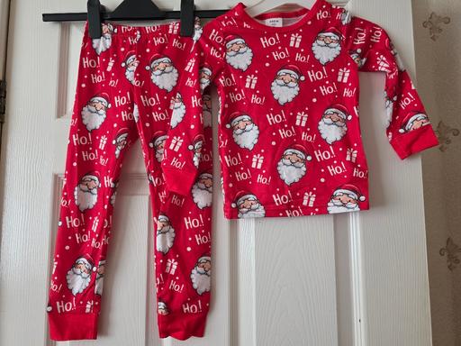 Buy & Sell Blackpool Town Centre Blackpool - Photos for Santa pyjamas age 4 yrs NEW