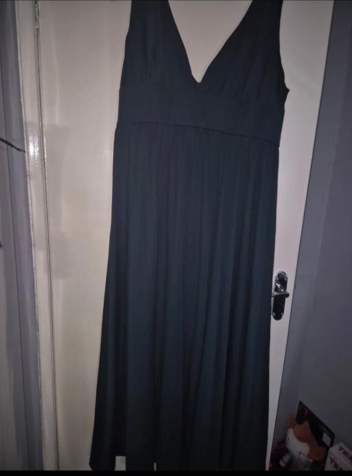 Buy & Sell Darwen Blackburn with Darwen - Photos for bottle green thigh split dress
