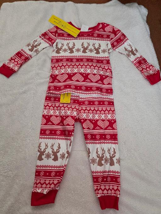 Buy & Sell Blackpool Town Centre Blackpool - Photos for Christmas pyjamas age 3 yrs BNWT