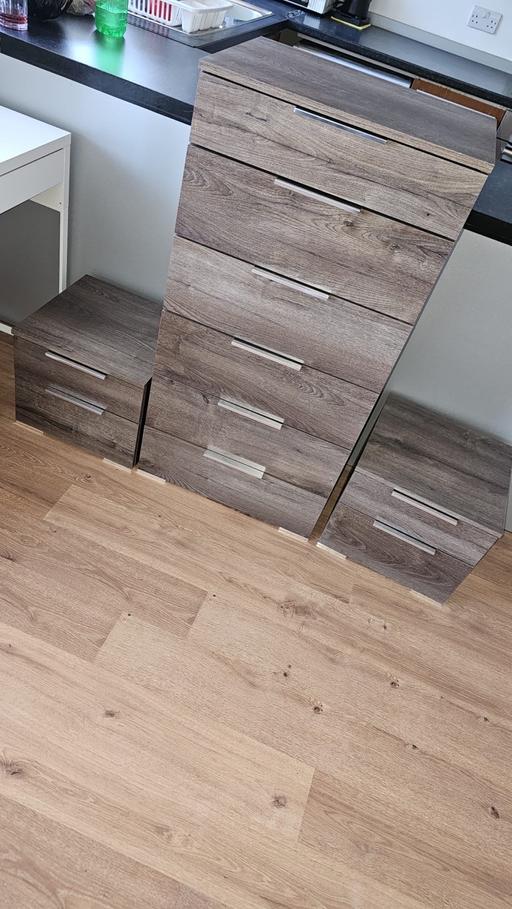 Buy & Sell Hounslow Town Centre Hounslow - Photos for Set Drawer and bedsides